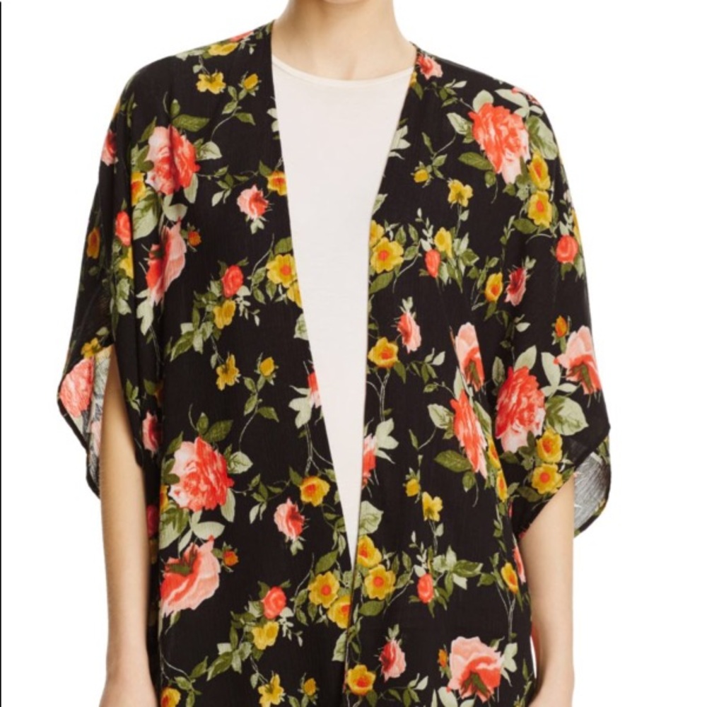 Bloomingdales Ooberswank Floral Kimono SZ L
